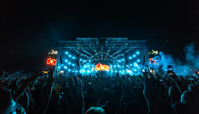 Tips Cara Membersihkan Panggung untuk Acara, Simak di Sini