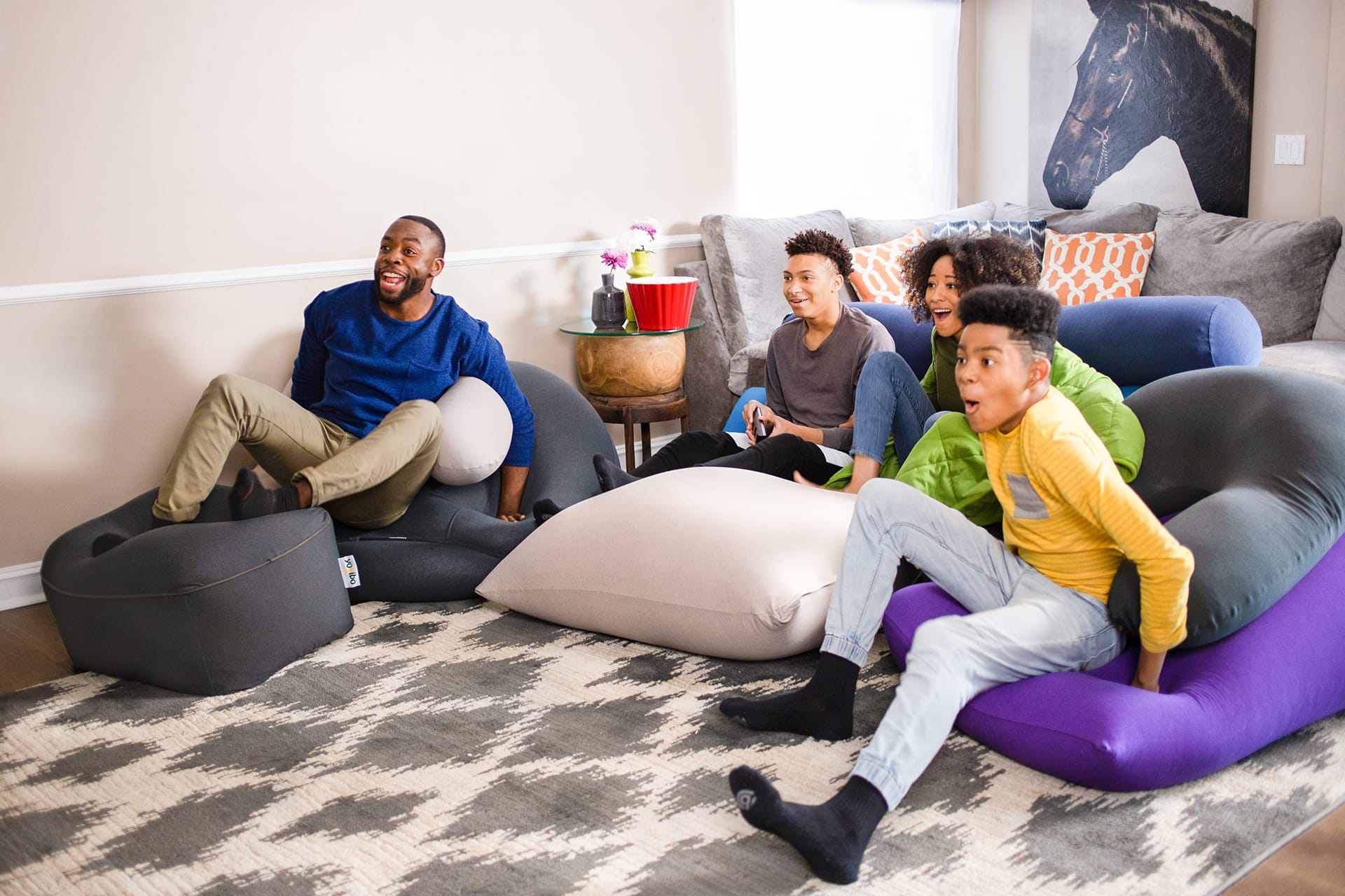 Kelebihan Sofa Lesehan