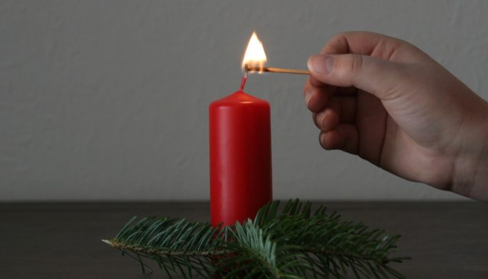 Ciptakan Suasana Pesta yang Romantis dengan Lampu Lilin