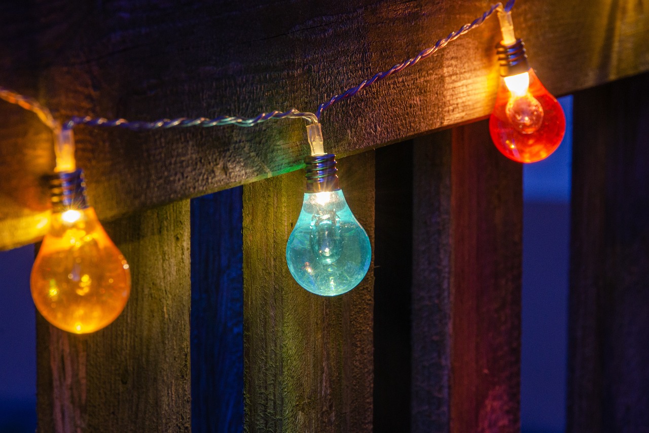 Lampu Tali dan Keunggulannya untuk Desain Pesta yang Estetik