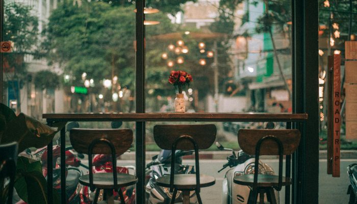 Tips Memilih Bar Stool yang Berkualitas untuk Acaramu