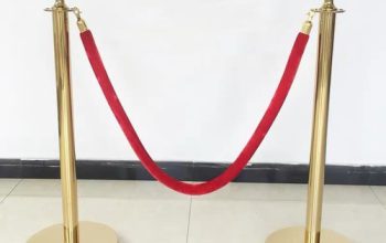 Sewa Tiang Antrian Solusi Tepat Untuk Mengatasi Kericuhan, Yuk disimak!