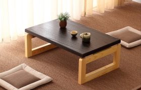 memilih meja lesehan