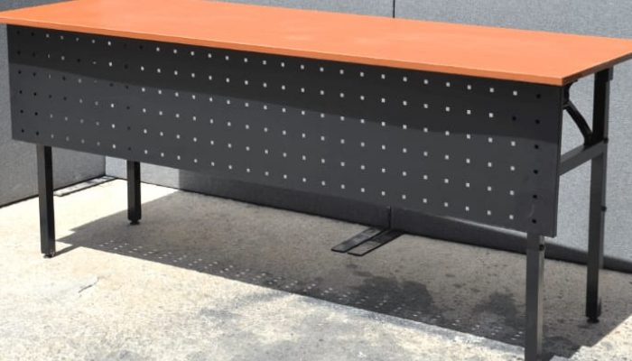 Ukuran Ideal Meja IBM untuk Acara