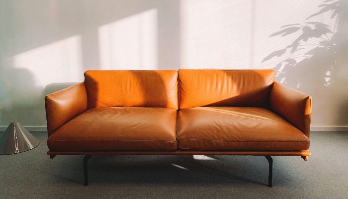 Cara Service Sofa Mudah yang Harus Kamu Tahu