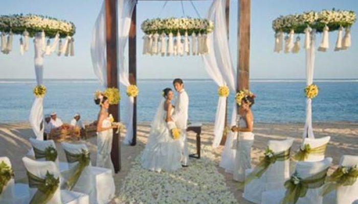 Jenis Dekorasi Pernikahan yang Recomended dengan Konsep Pantai yang Eksotik