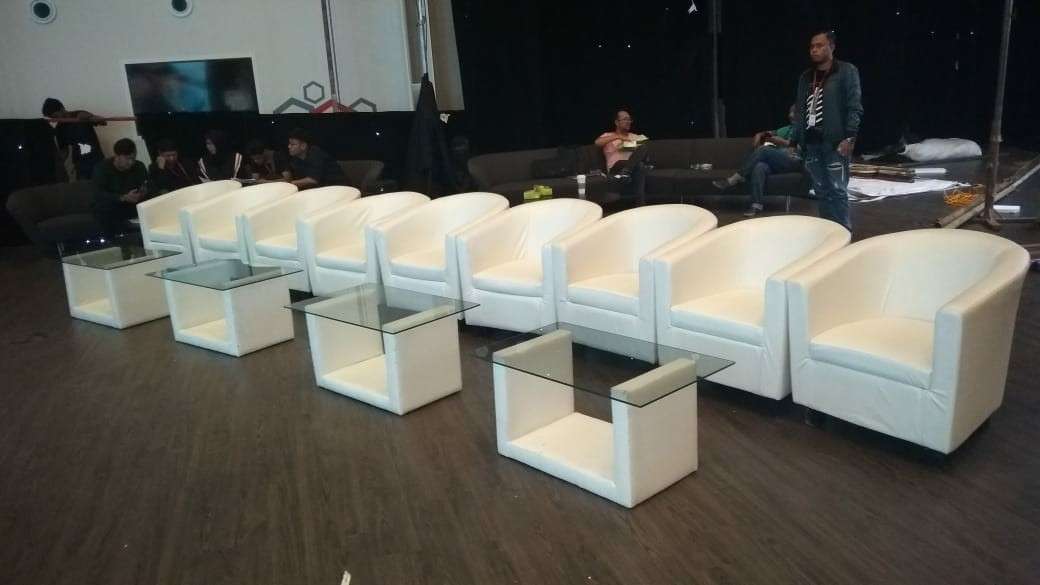 Sewa Sofa Single: Harga Termurah Gratis Ongkir Se-Jabodetabek, Hubungi TLP/WA 082113034008