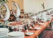 Hidangan untuk Pesta, Menggunakan Jasa Catering atau Memasak Sendiri?