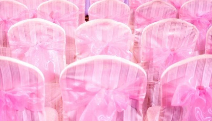 Perbandingan Kursi Futura dan Tiffany: Mana yang Lebih Cocok untuk Acara Anda?